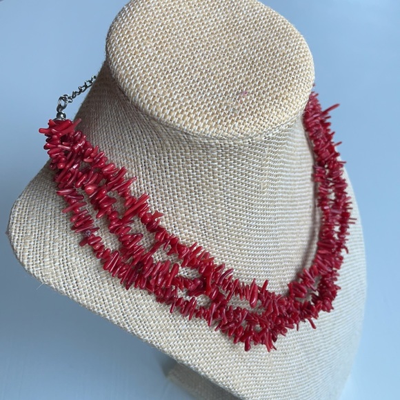 Vintage | Triple Strand Coral Necklace - Picture 2 of 7